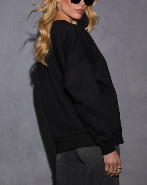 BLACK SWEATSHIRT