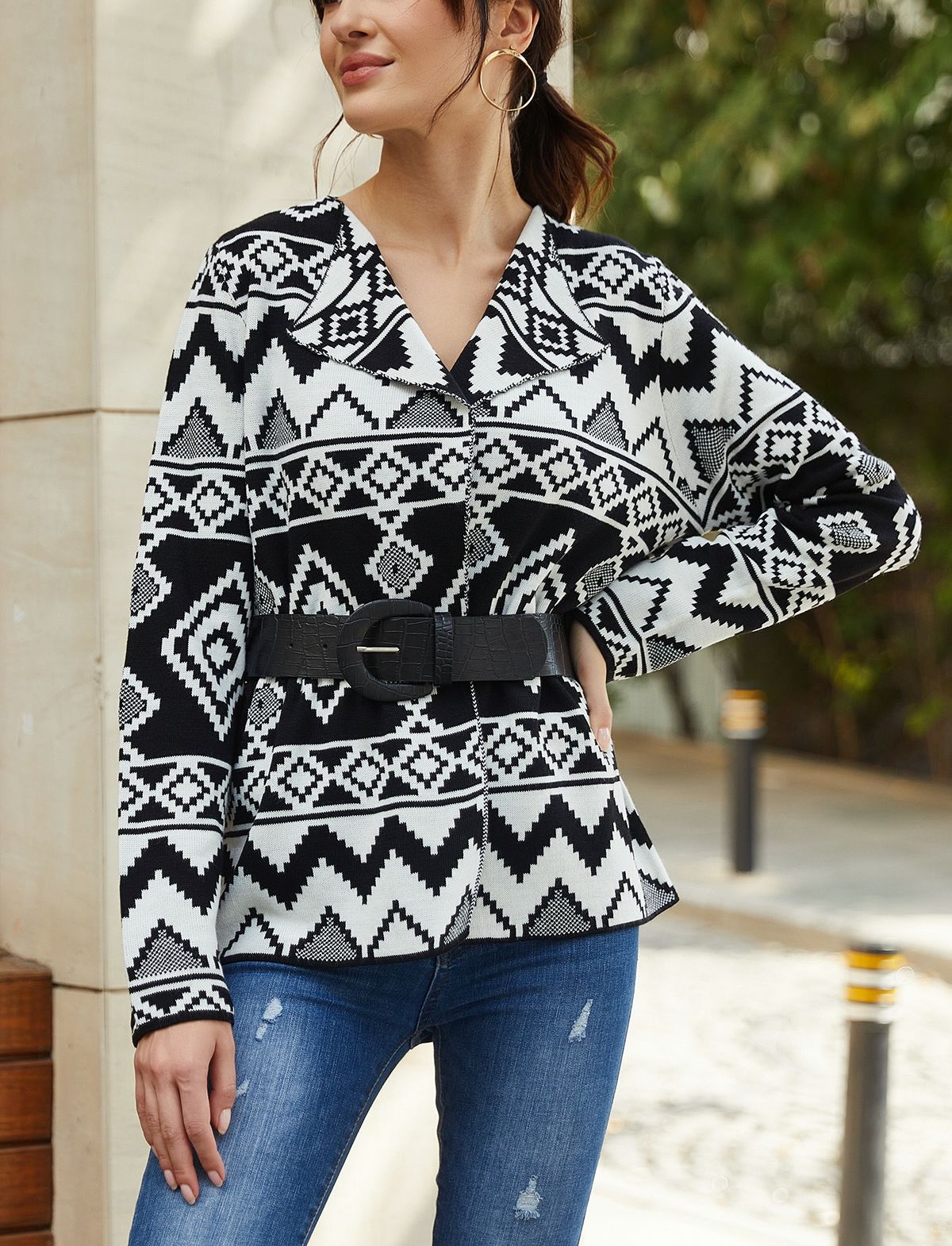 BLACK-ECRU CARDIGAN