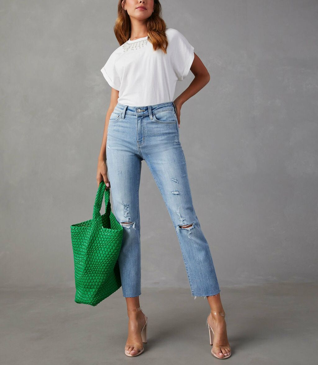 WHITE T-SHIRT
