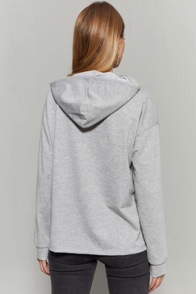 GREY SWEATSHIRT