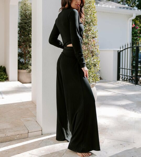 BLACK CROP-TOP-PANTS-SET