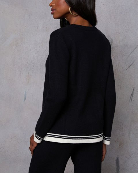 BLACK-WHITE SWEATERS-PANTS-SET