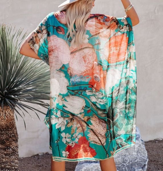 GREEN-PRINTED  KIMONO