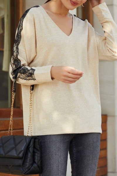 BEIGE BLOUSE