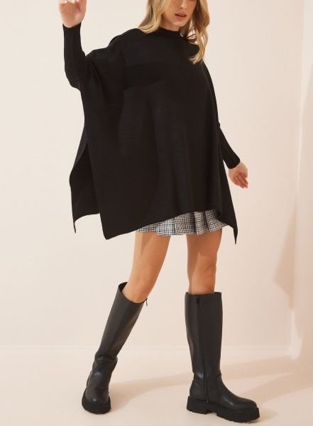 BLACK PONCHO