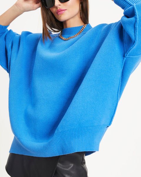 BLUE SWEATERS