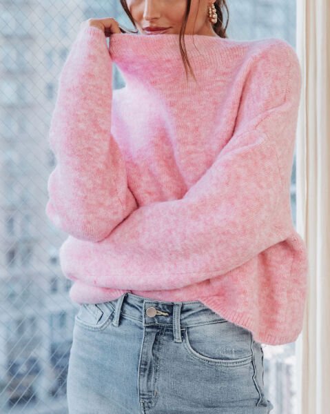 PINK SWEATER