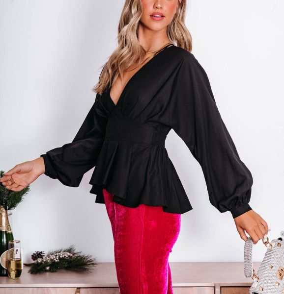 BLACK BLOUSE