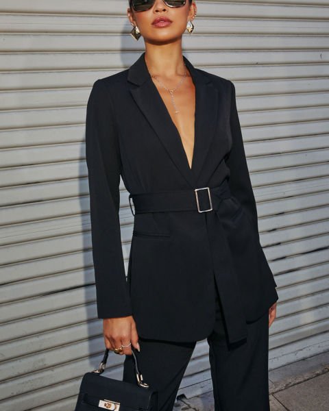 BLACK JACKET