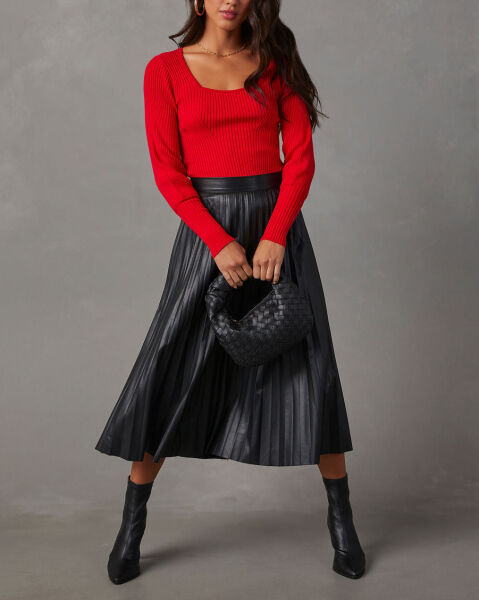 RED SWEATERS M - RED