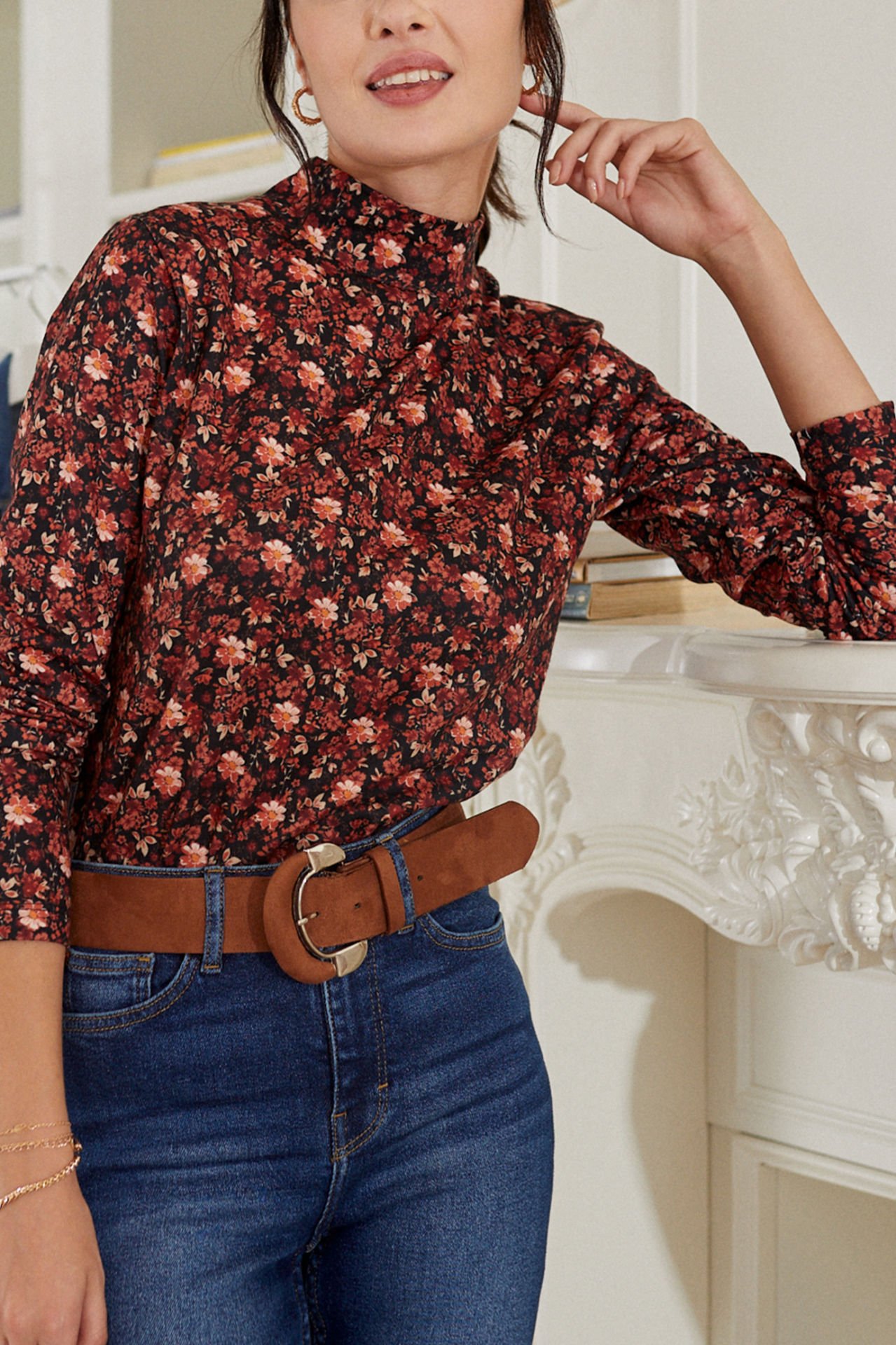 BROWN-FLORAL BLOUSE