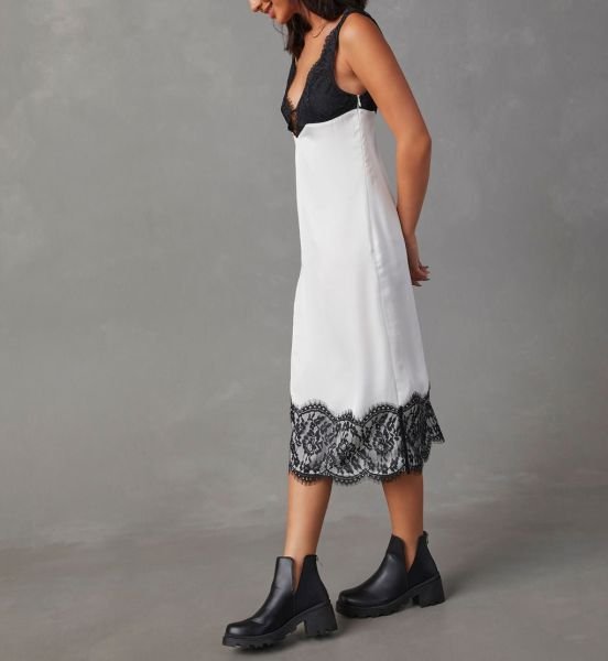 WHITE-BLACK DRESS
