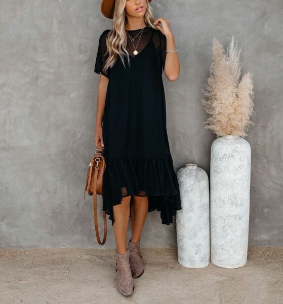 BLACK DRESS