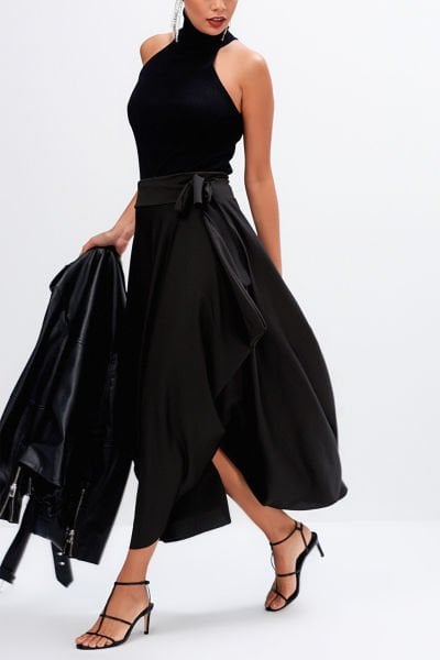 BLACK DRESS