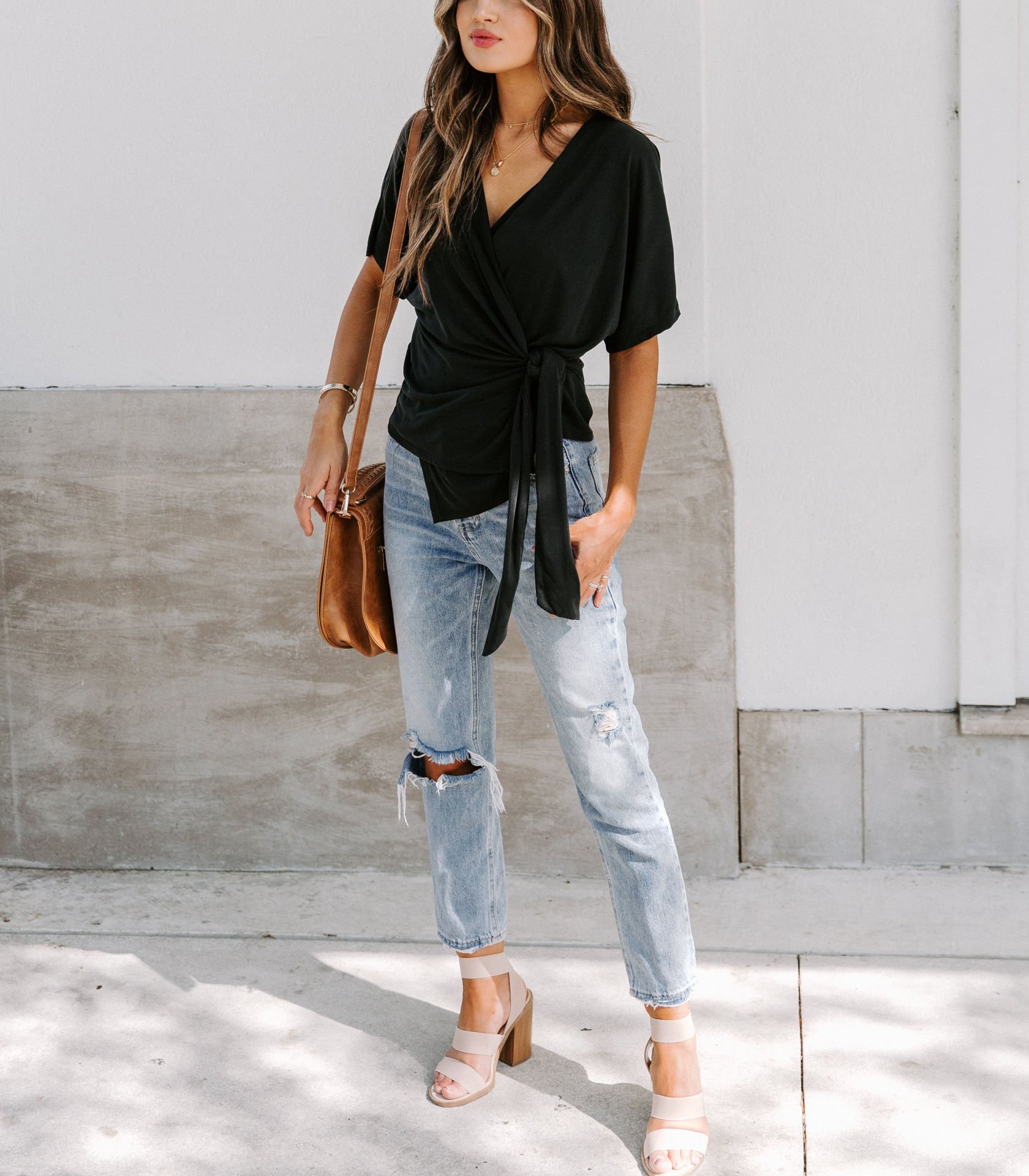 BLACK BLOUSE