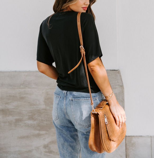 BLACK BLOUSE