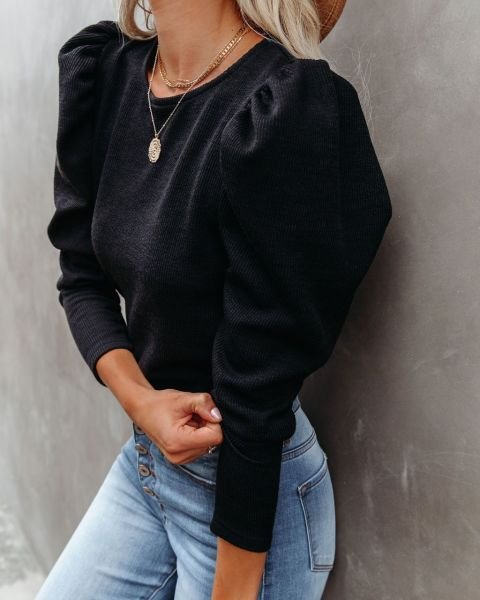BLACK BLOUSE
