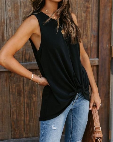 BLACK BLOUSE