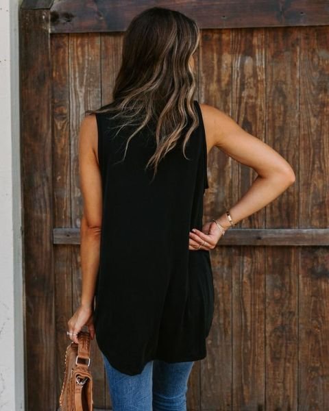 BLACK BLOUSE