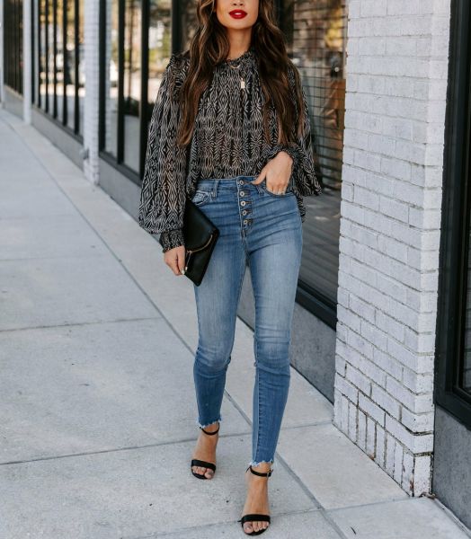BLACK-PRINTED BLOUSE