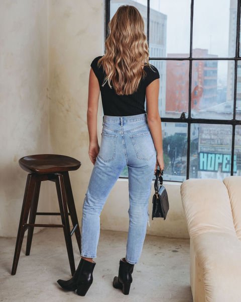 BLACK BLOUSE