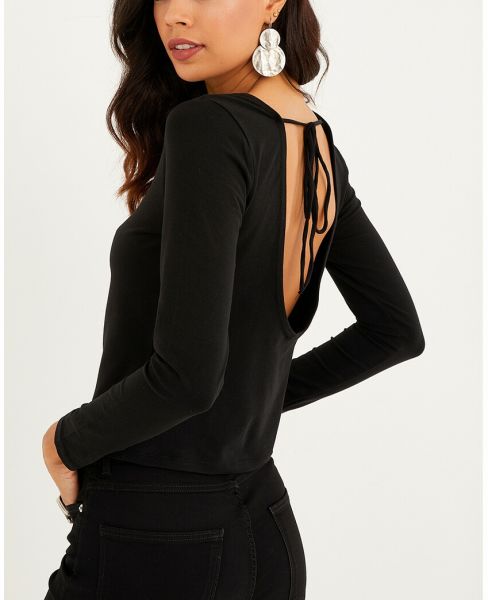 BLACK BLOUSE