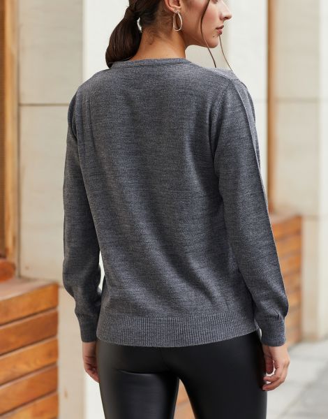 GREY SWEATER