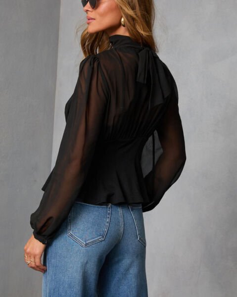 BLACK BLOUSE