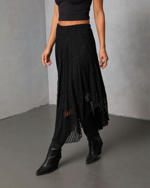 BLACK SKIRT