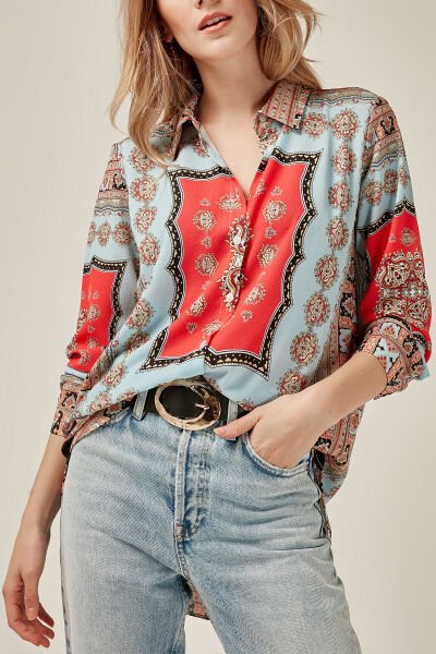 BLUE-RED-PATTERNED SHIRT