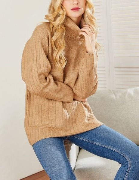 BEIGE SWEATER