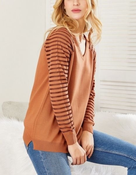CINNAMON SWEATER