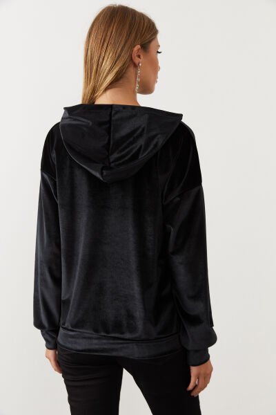 BLACK BLOUSE