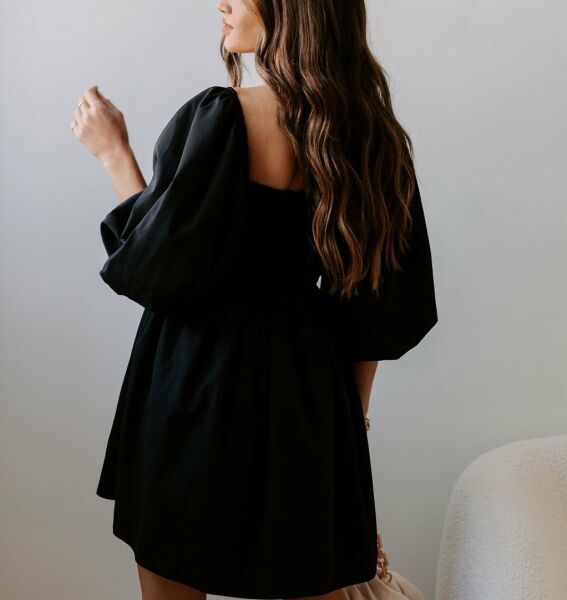 BLACK DRESS
