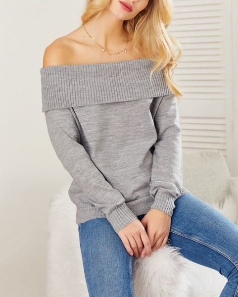 GREY SWEATER