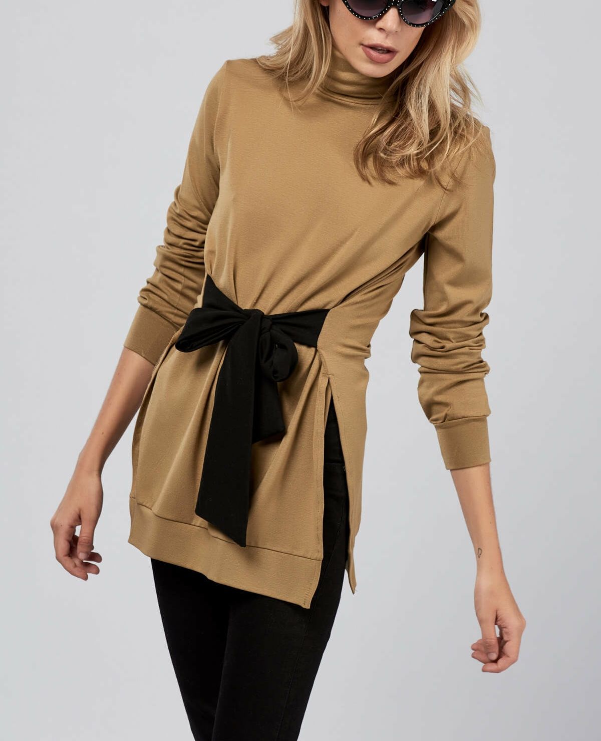 CAMEL BLOUSE