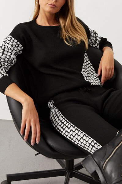 BLACK-WHITE SWEATSHIRTPANTS