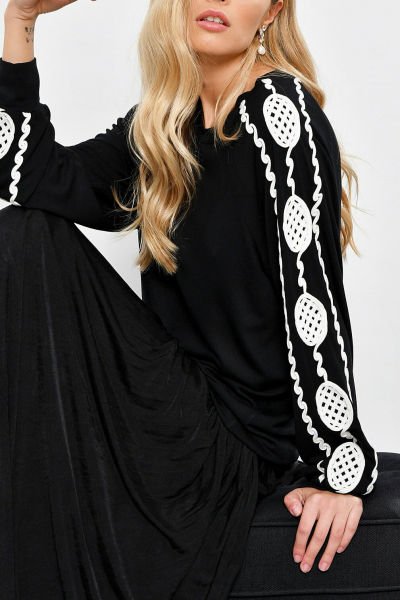 BLACK-ECRU BLOUSE