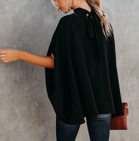 BLACK BLOUSE