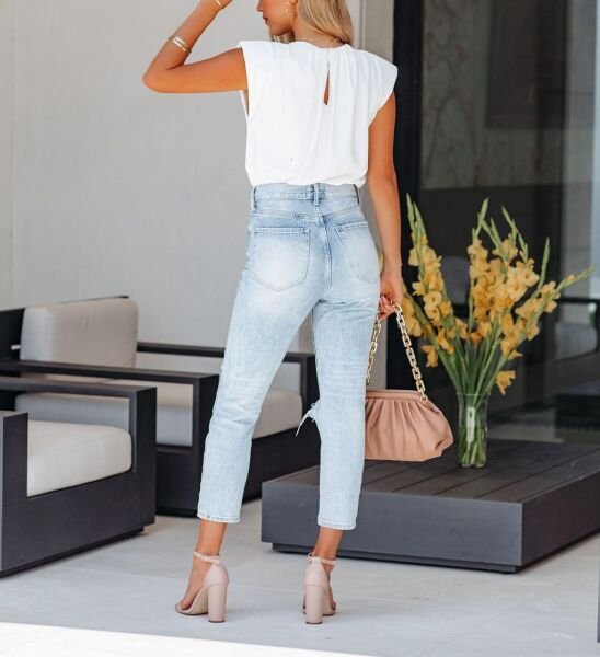 WHITE BLOUSE