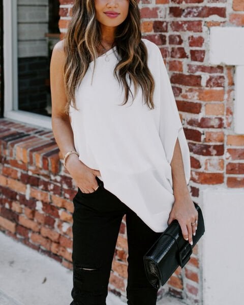 WHITE BLOUSE