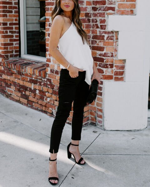 WHITE BLOUSE