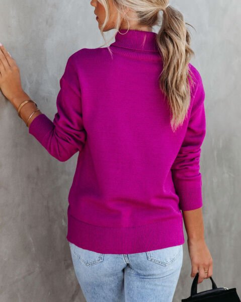 MAGENTA SWEATER