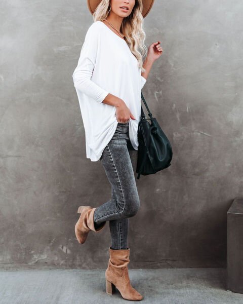 WHITE BLOUSE