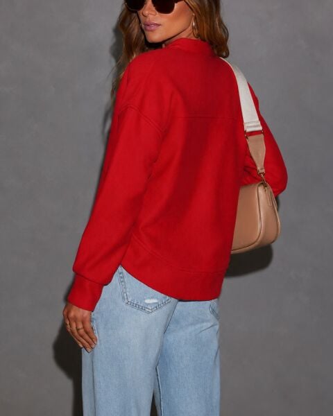 RED SWEATSHIRT