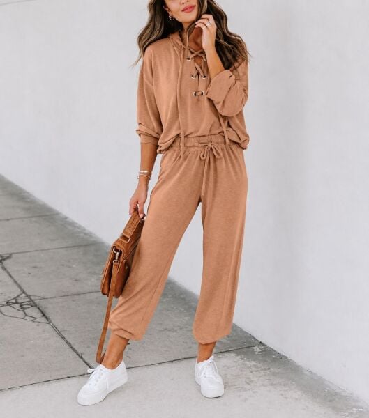 CAMEL SWEATSHIRT AND PANTS SET XL - CAMEL