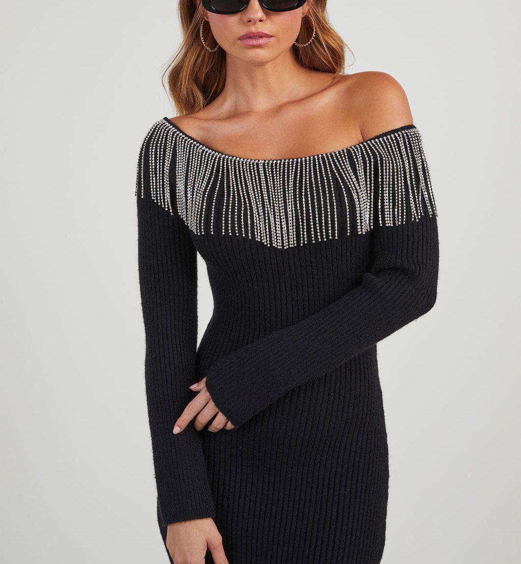 BLACK DRESS