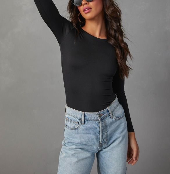 BLACK BLOUSE