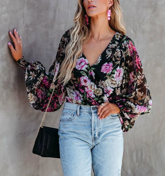 BLACK-FLORAL BLOUSE