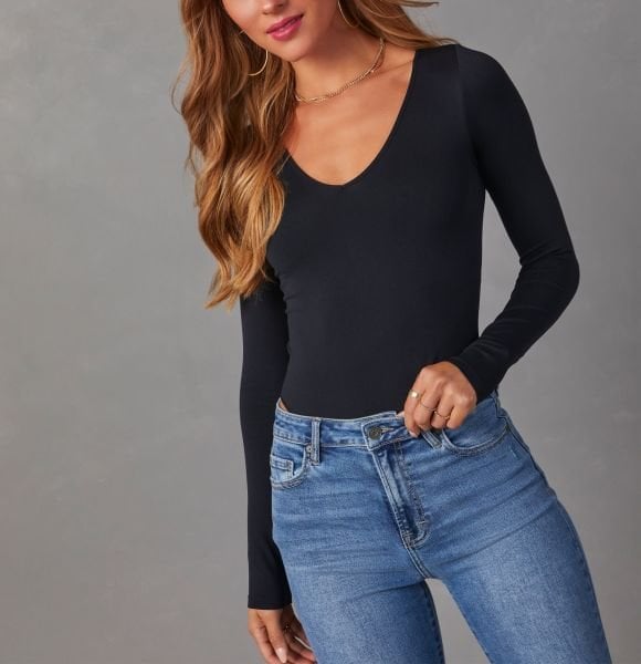BLACK BLOUSE